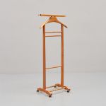 488046 Valet stand